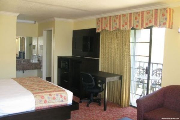 COUNTRY INN SONORA (Jamestown)
